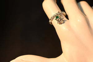 Amulette ring with crystals - Green gradation color
